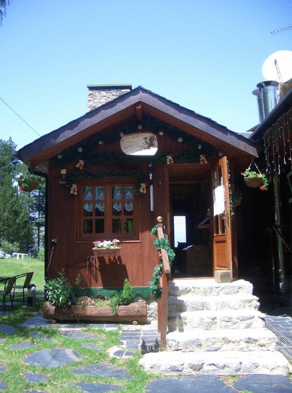 라 몰리나 Niu Dels Falcons B&B 외부 사진
